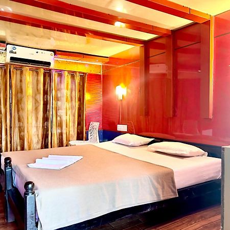 فندق Harmony Houseboats Alappuzha المظهر الخارجي الصورة