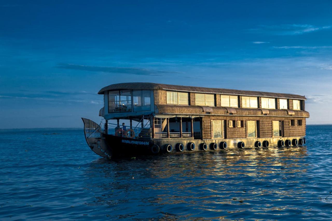 فندق Harmony Houseboats Alappuzha المظهر الخارجي الصورة