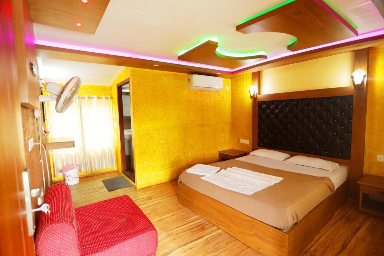 فندق Harmony Houseboats Alappuzha المظهر الخارجي الصورة