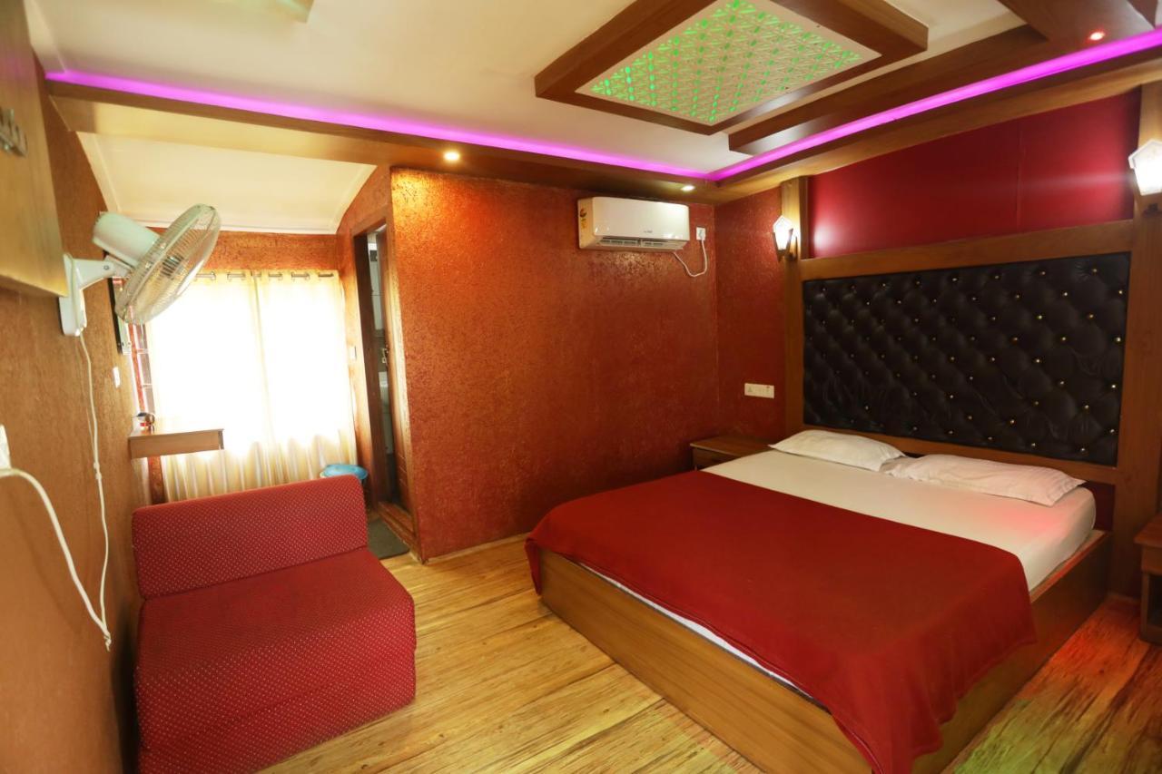 فندق Harmony Houseboats Alappuzha المظهر الخارجي الصورة