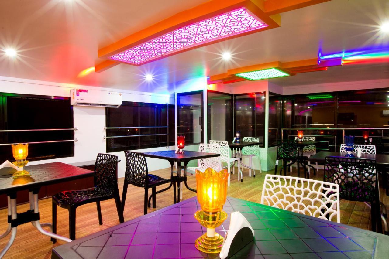 فندق Harmony Houseboats Alappuzha المظهر الخارجي الصورة