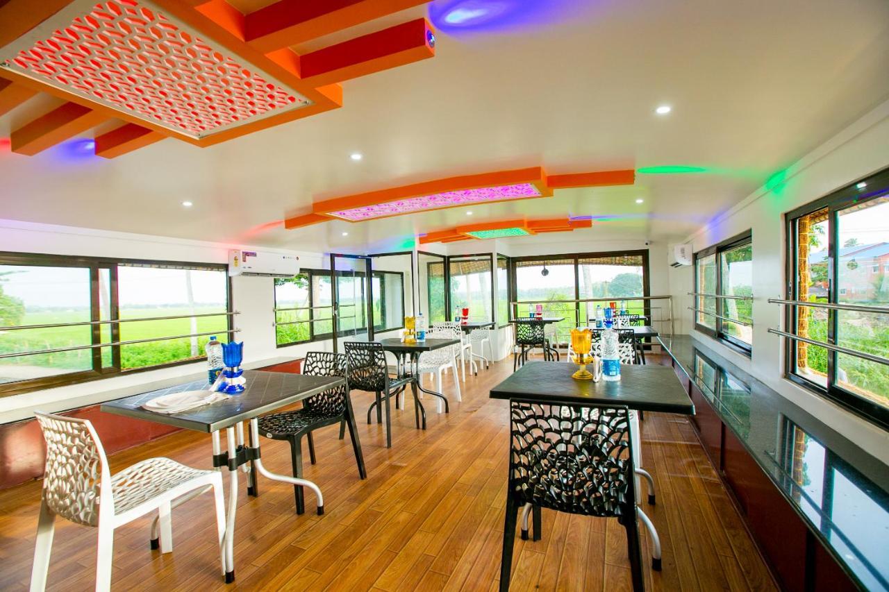 فندق Harmony Houseboats Alappuzha المظهر الخارجي الصورة
